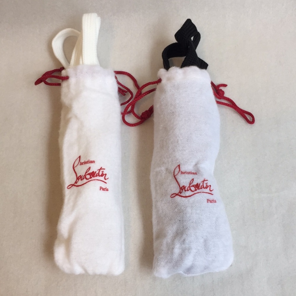 Louboutin shoe laces w/ dustbag